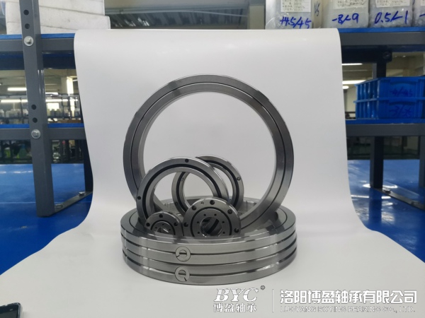 1630027636163832.jpg 精密交叉滾子軸承廠家.jpg