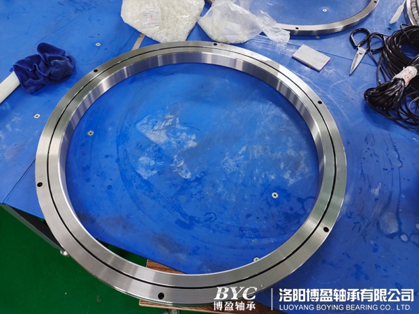 1630115081635825.jpg 精密交叉滾子軸承.jpg